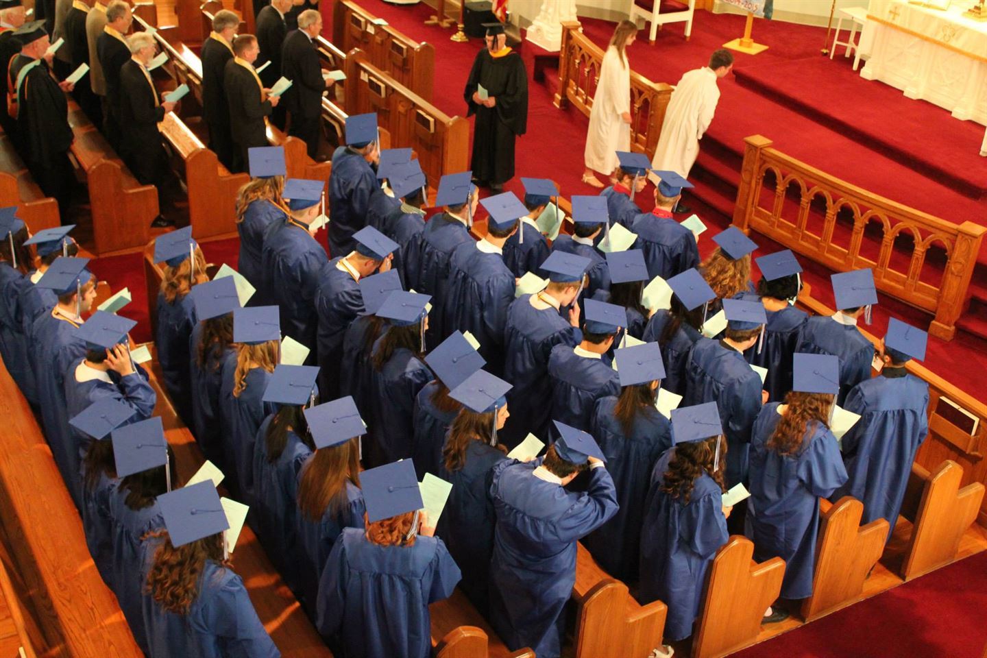 Elever i uteksaminseringskler. 