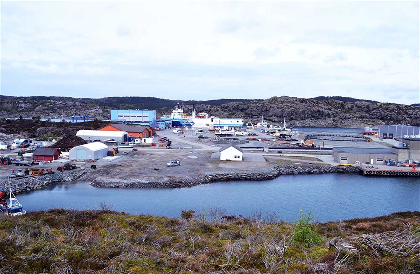 FØRSTE NYE I VESTLAND: Fiskerihamna skal byggast i Hovlandshagen ved Langevåg, der det og vil bli lagt til rette for næringsareal.