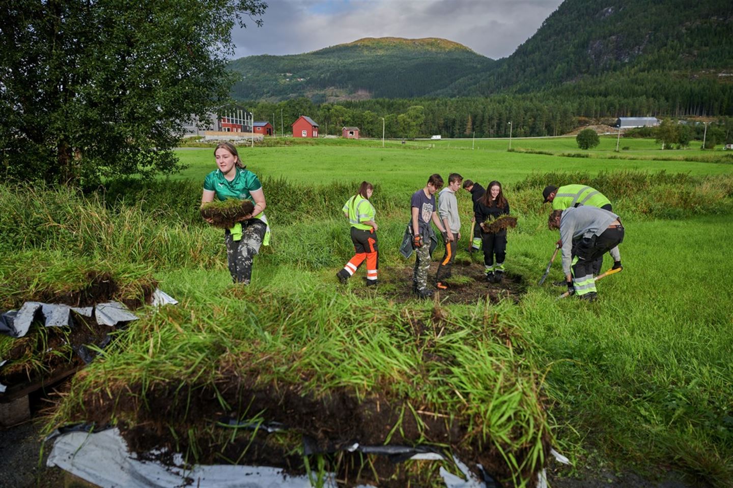 SKAL AUKE MERKSEMDA: Dei nye prisane skal vere med å auke merksemda om gode klima- og miljøvennlege tiltak i landbruket, og kunnskap om kulturlandskap og -verdiar (Illustrasjonsfoto frå Mo og Øyrane vgs: Vestland fylkeskommune)