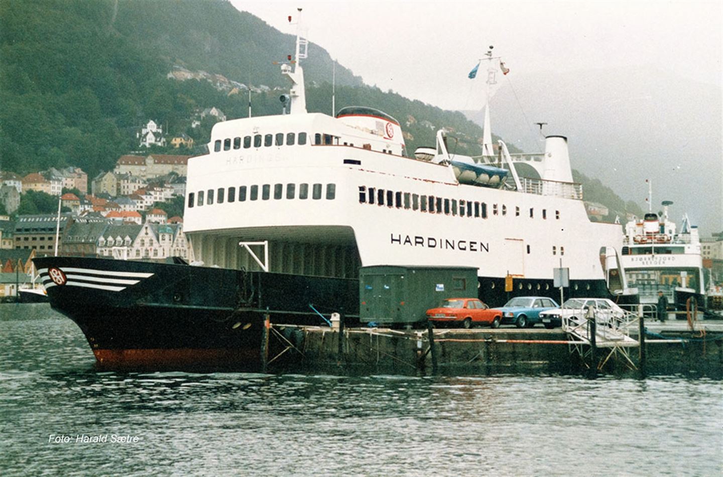 Foto av veteranbåten MF Hardingen sr.