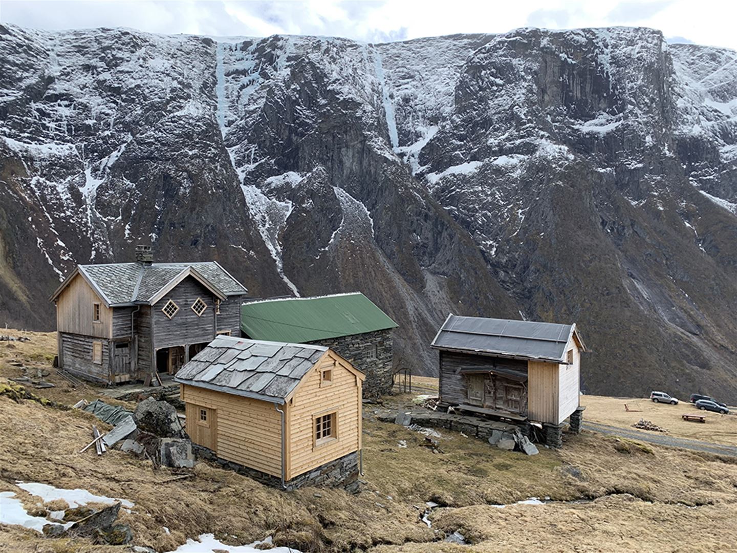 Foto frå høgdegarden Ormelid i Luster