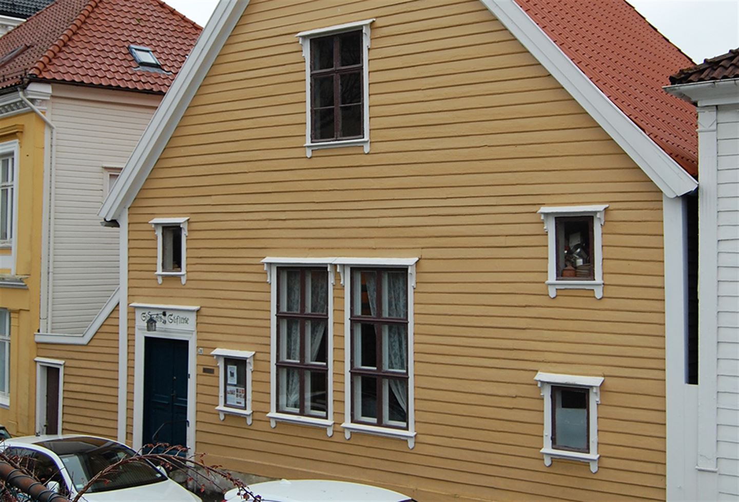 foto av fasaden på Stranges Stiftelse i Bergen