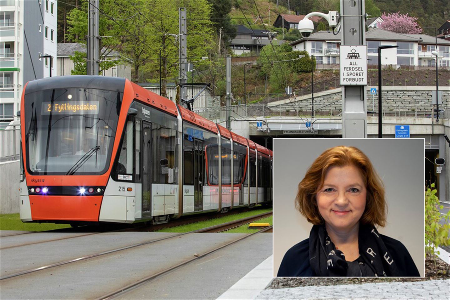 To bybanevogner og et innfelt foto av ansikt.