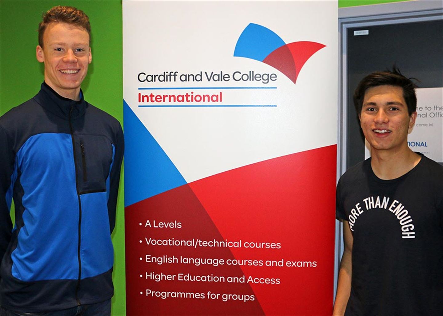 To elevar ved sidan av kvarandre.