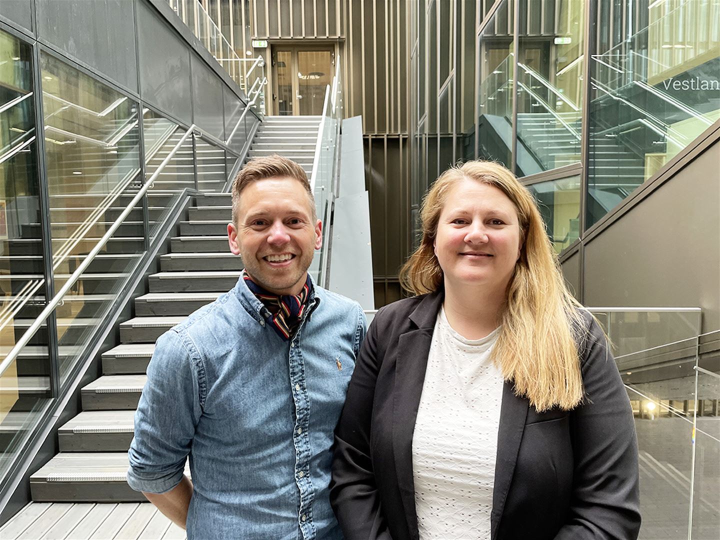 Alexander Fosse Andersen og Karianne Torvanger fotograferte på Vestlandshuset.
