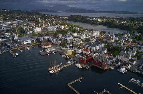 Oversiktsbilde av Florø.