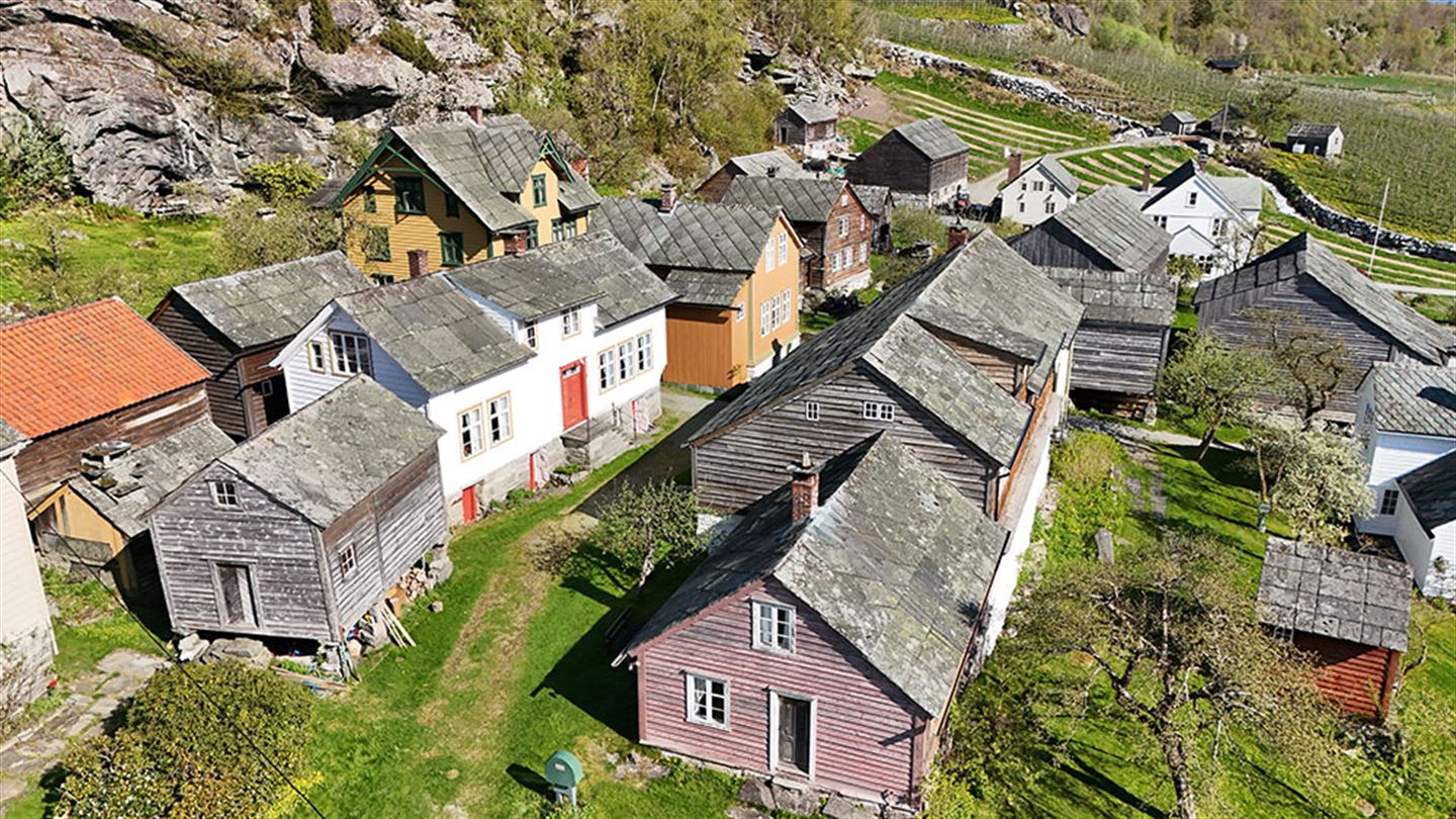 Gamle bygningar på Agatunet.