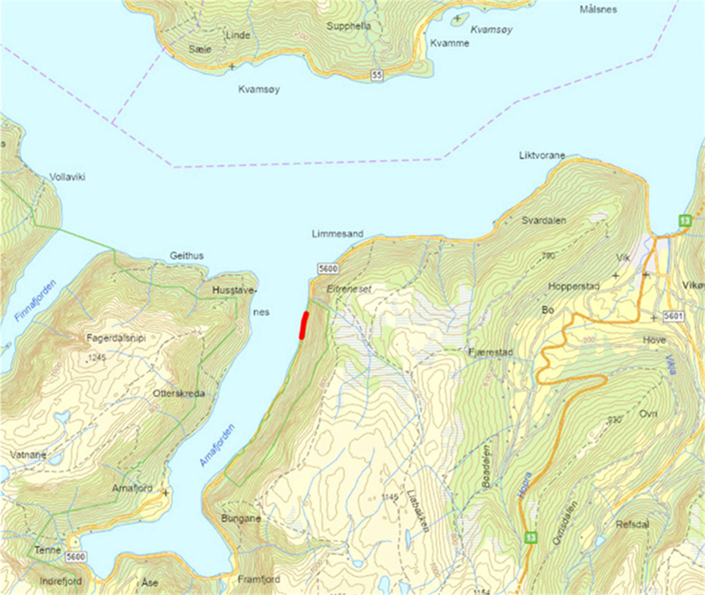 utsnitt av kart der fjorden er blå og fjell/land er gult/beige/grønt som viser framfjorden og bilvegen langs strandlinja rundt Eitreneset. 