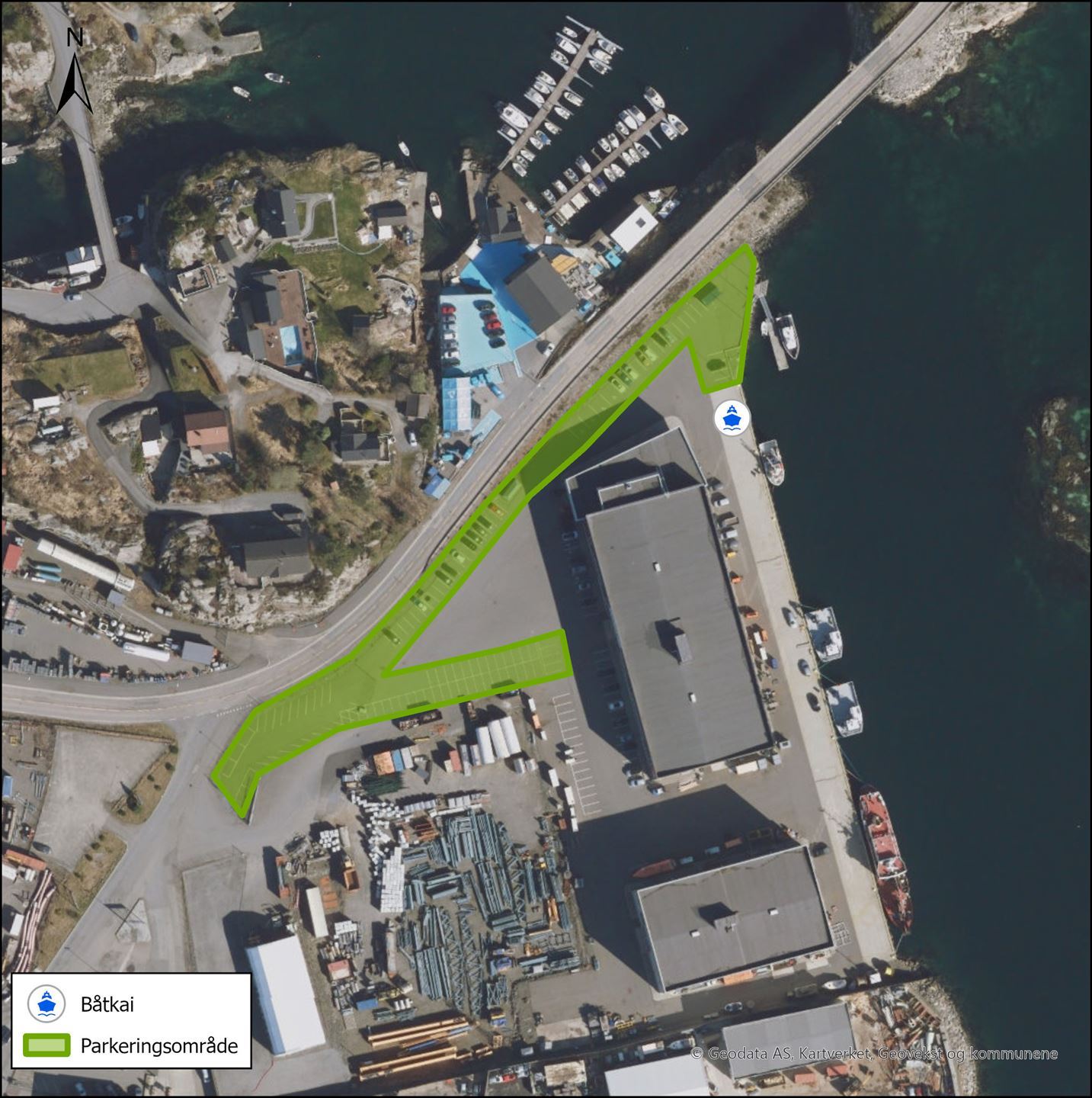HANØYTANGEN: Kai for båt og parkeringsplassar markert med grønt. 