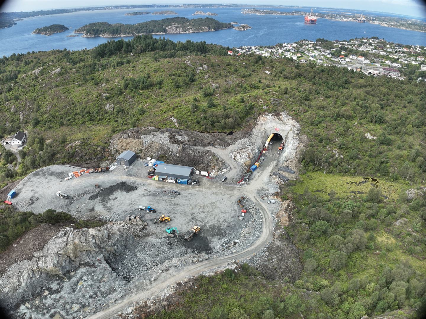 Anleggsveg i terrenget.