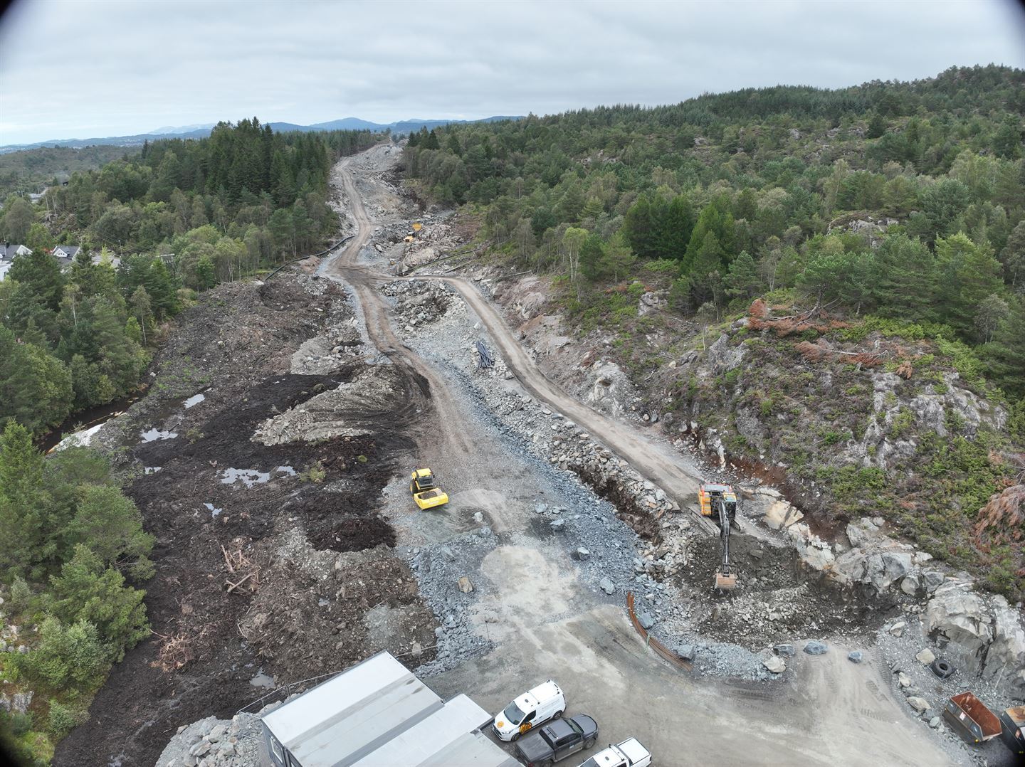 Anleggsveg i terrenget.