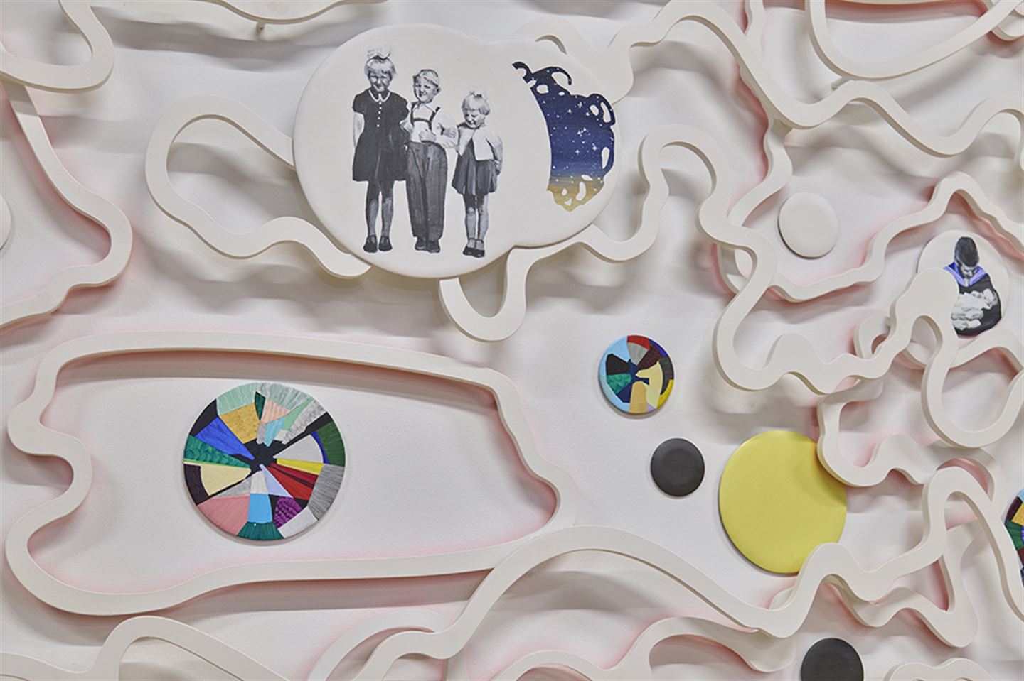 Kunstverk på Stord vgs., av Gunnhild og Ingrunn Bakke.